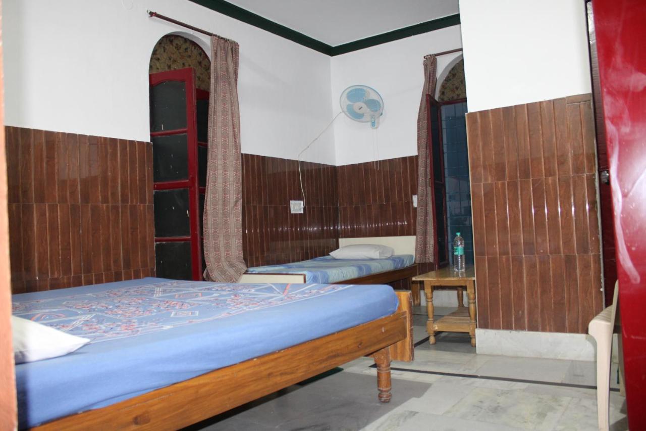 Laxmi Lodge Rishīkesh المظهر الخارجي الصورة
