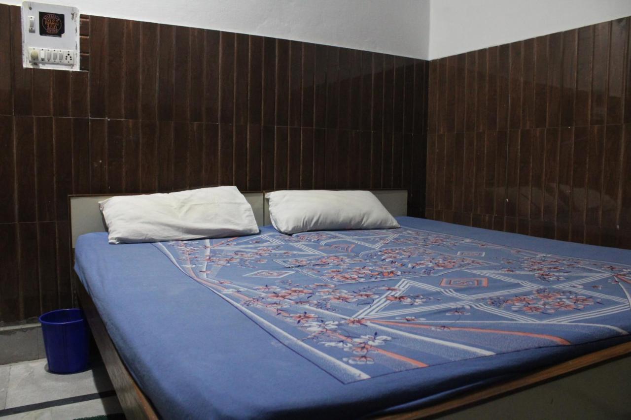 Laxmi Lodge Rishīkesh المظهر الخارجي الصورة