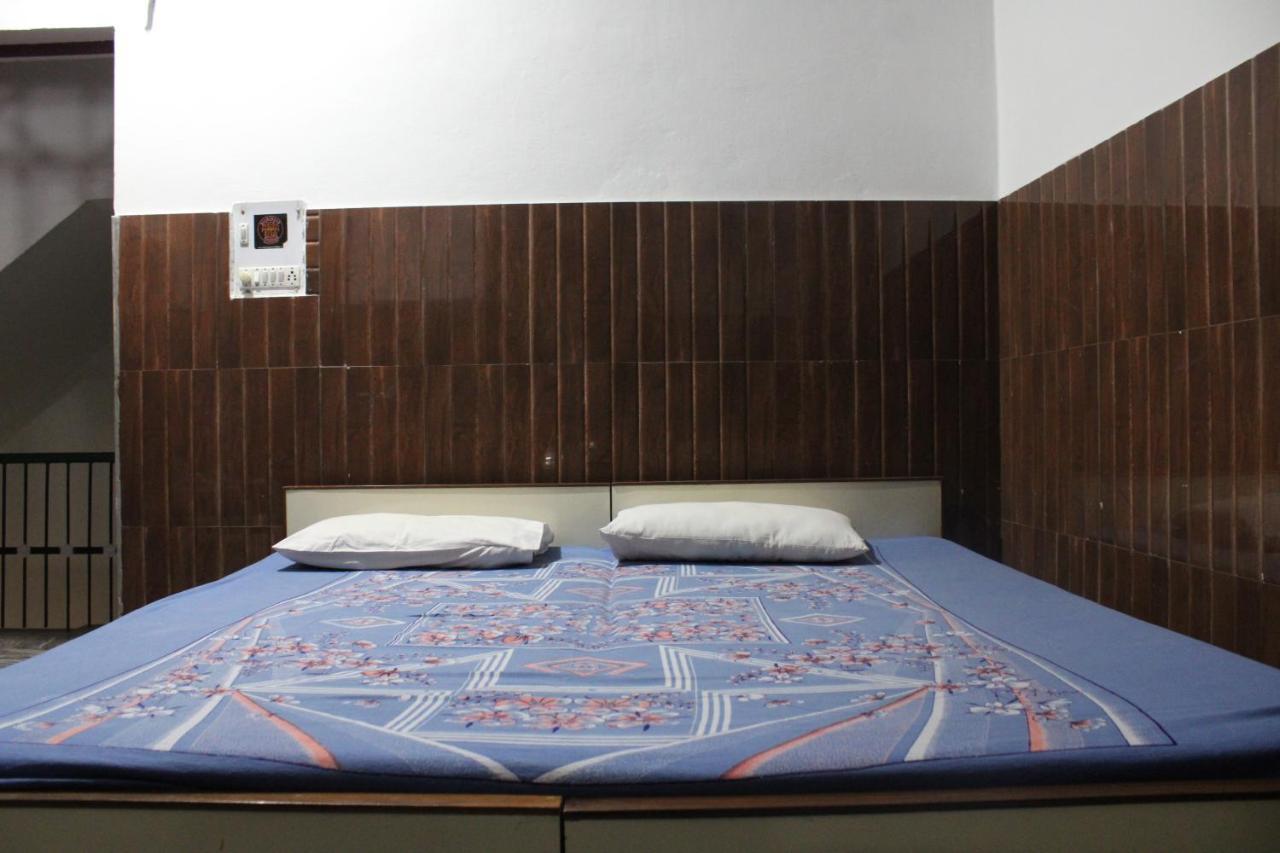 Laxmi Lodge Rishīkesh المظهر الخارجي الصورة